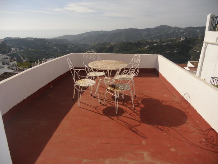 Semi-detached house for sale   in Frigiliana , Málaga