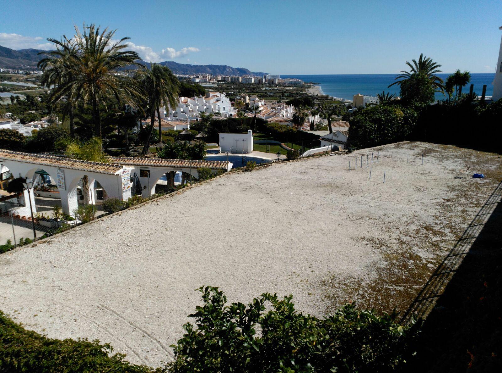 Plot for sale   in Nerja , Málaga