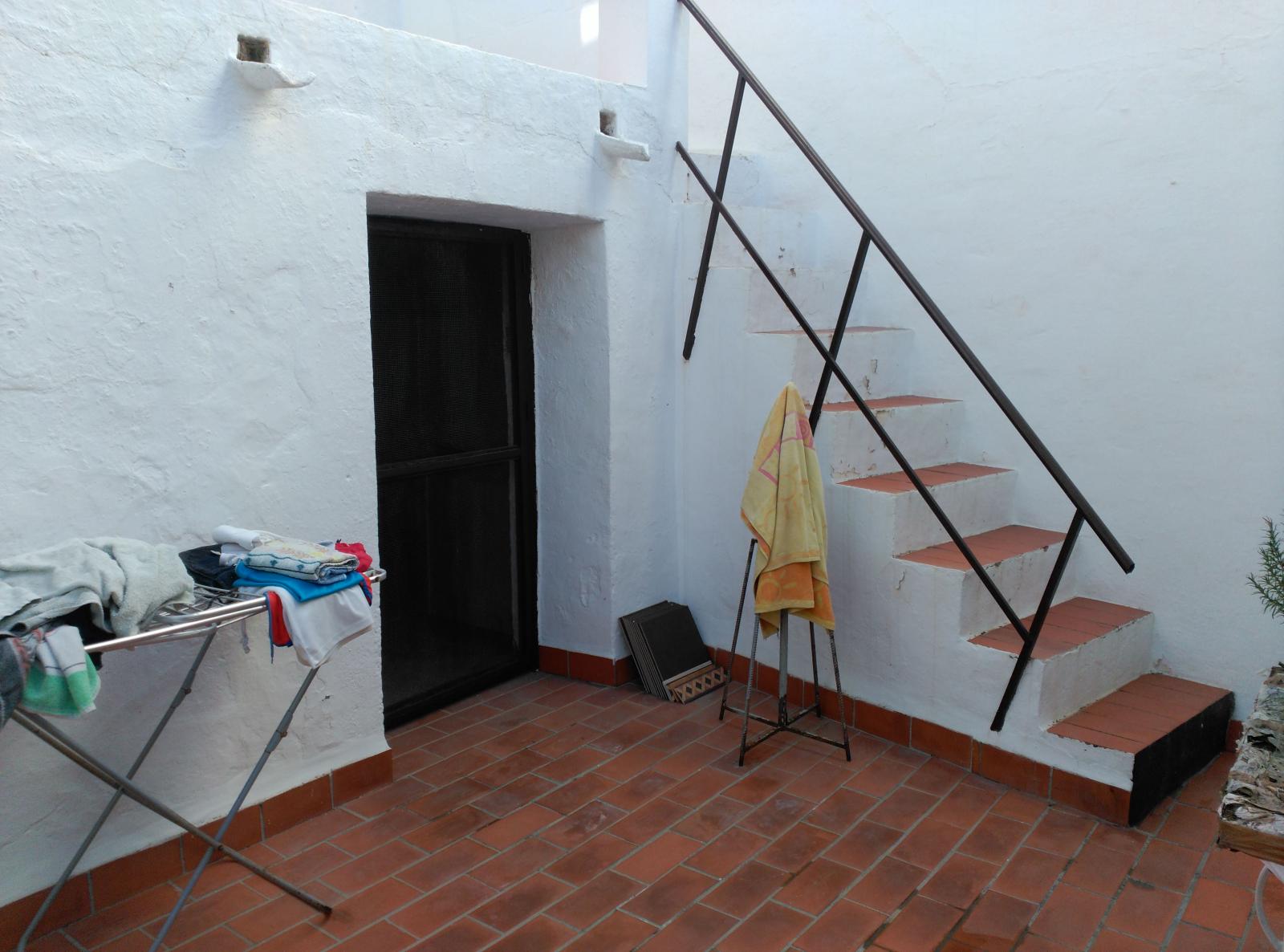 Village house for sale to reform in center of Nerja