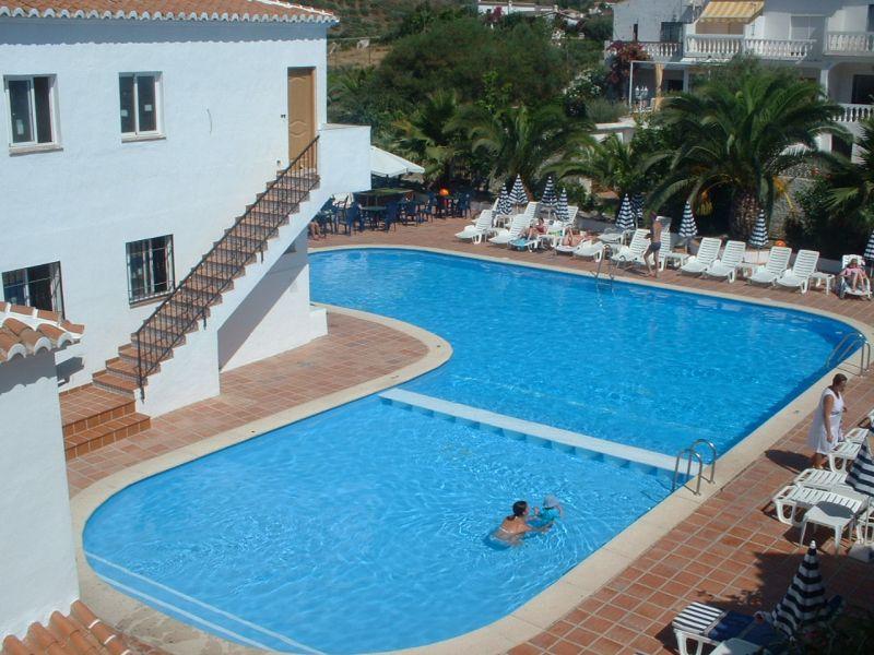 Fully Furnished Apartment for sale with pool in La Noria Nerja