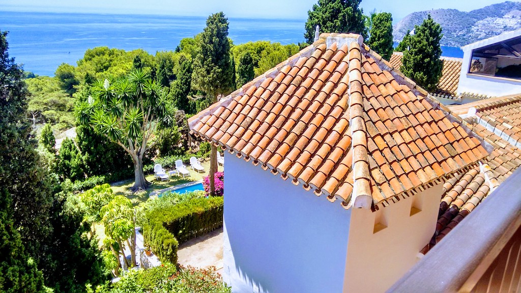 Exceptional property for sale in the prestigious Punta de la Mona la Herradura