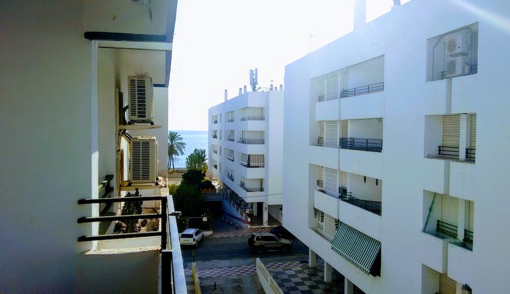 Appartement entièrement rénové à La Herradura à deux pas de la plage en location saisonnière