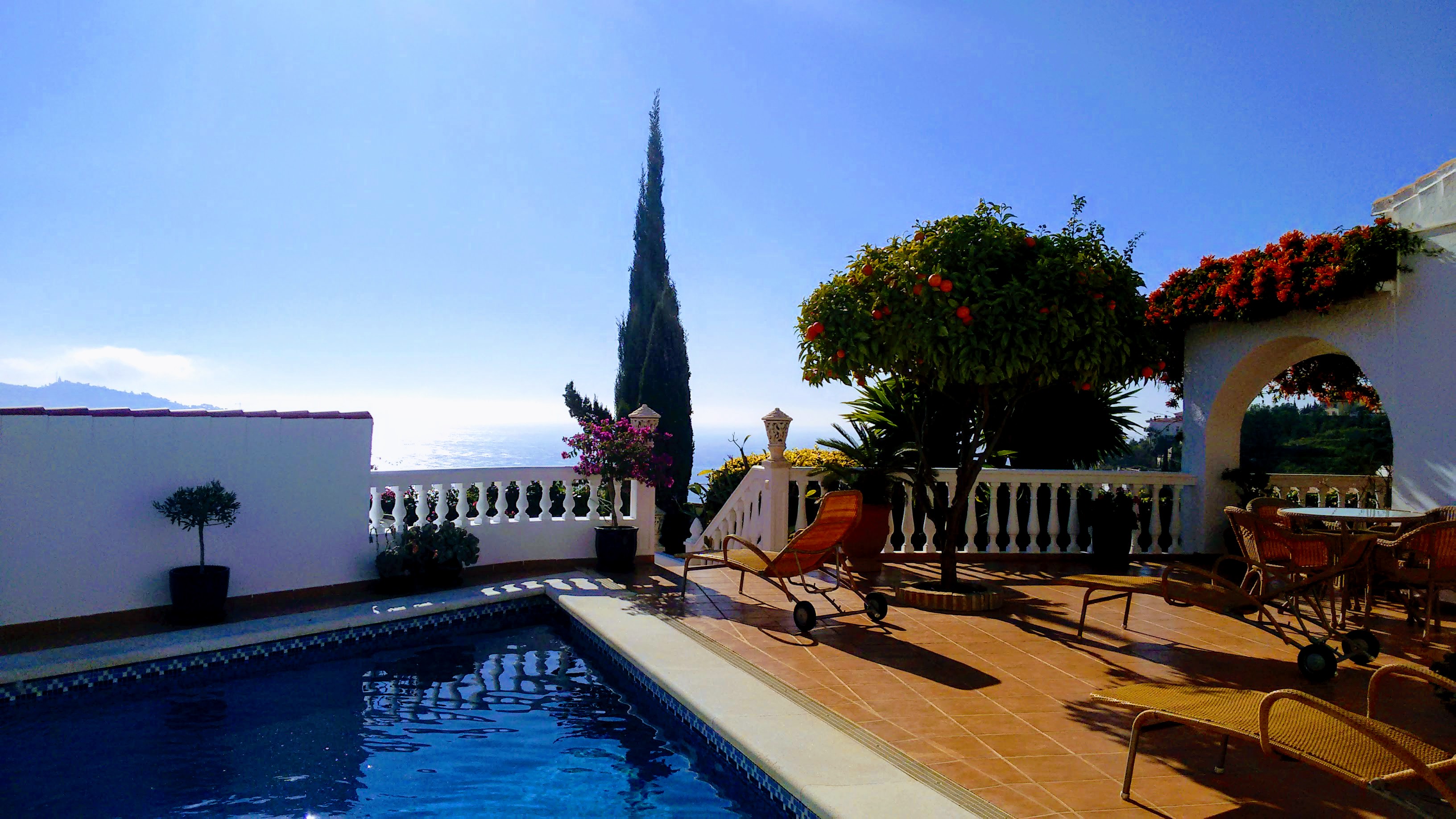 Superb villa with lots of charm and a separate apartment in La Herradura San Antonio for sale