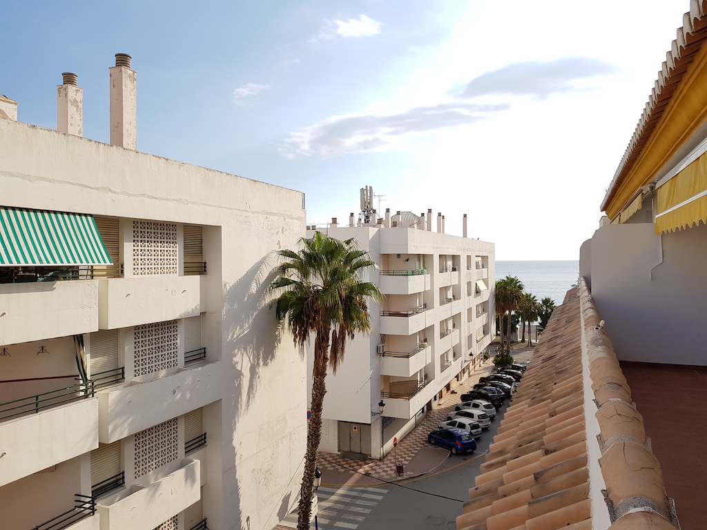 Beautiful penthouse in the center of La Herradura a few meters from the sea