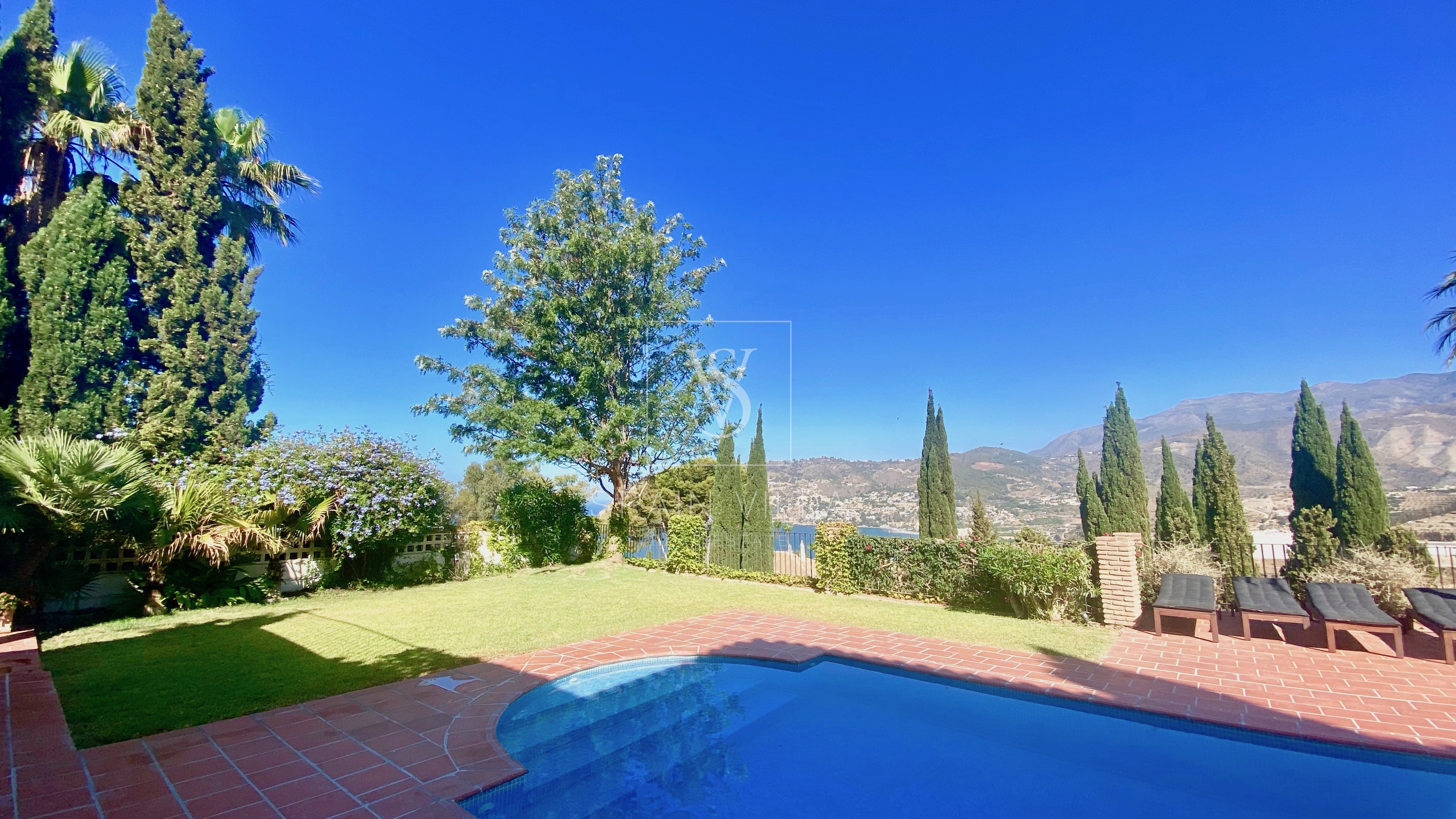 Fantastic villa with amazing views and private pool in Punta de la Mona La Herradura Holiday rental