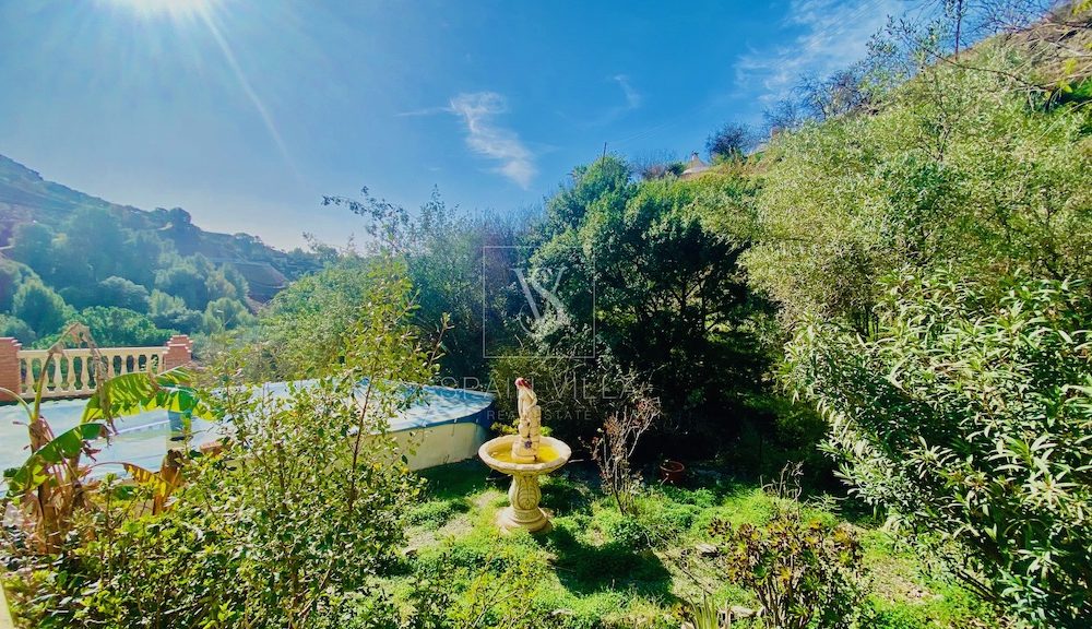 Precioso cortijo en Los Bañuelos, Rio Seco en Almuñecar a la venta