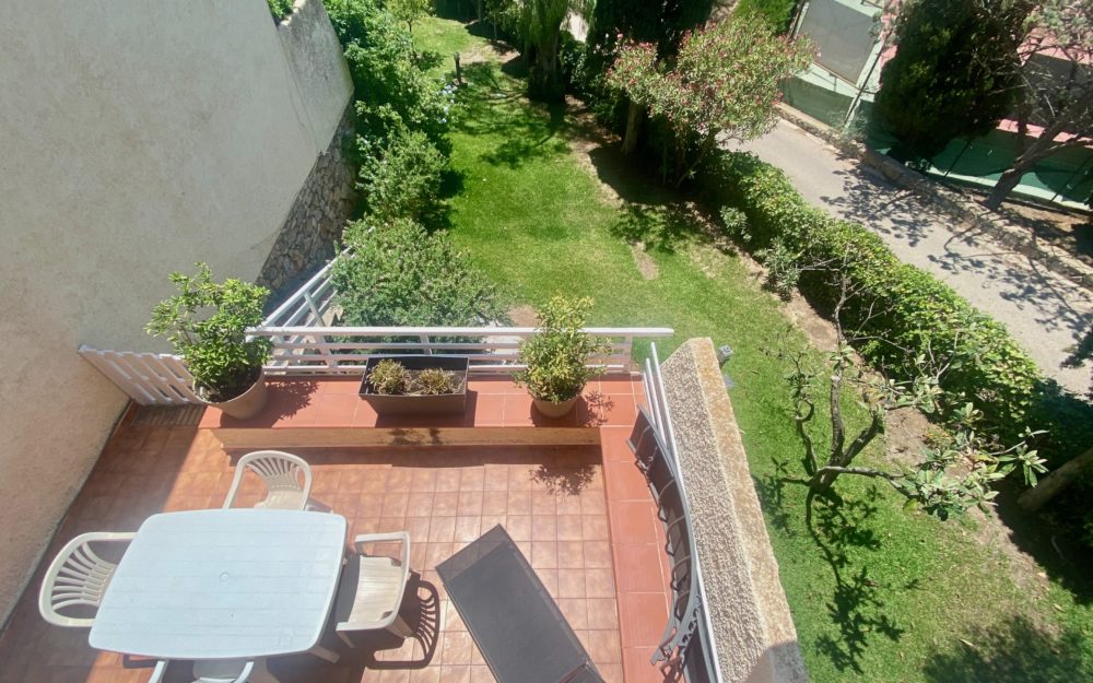 Preciosa casa en las Palomas de La Herradura al lado de la piscina en venta